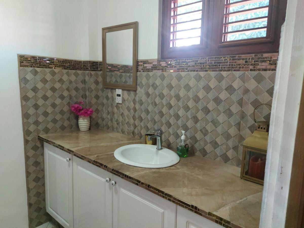 Amazing Beach View Apartments Castries Eksteriør bilde
